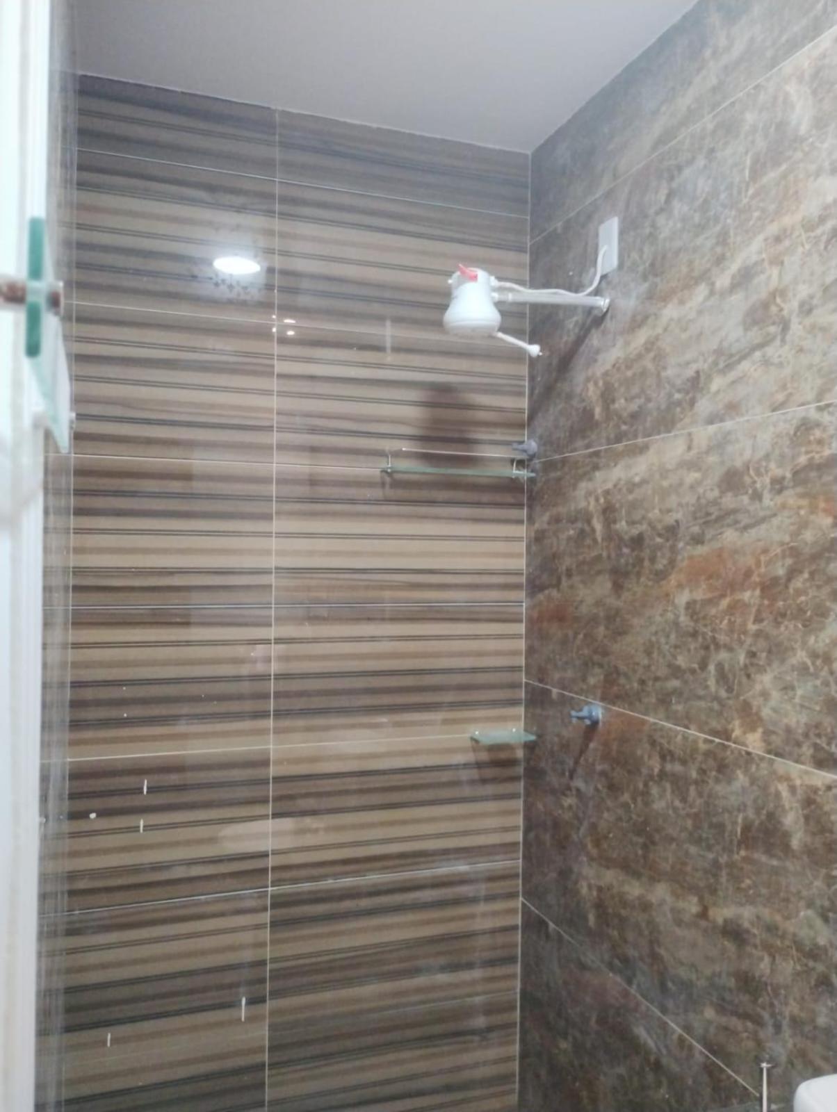 Pousada Recanto Beach House - Cabo Frio - Rj- Unamar- Cond Florestinha - 1 Min A Pe Da Praia Tamoios Εξωτερικό φωτογραφία